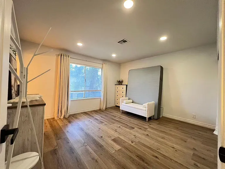 6223 Meadow View Ln — Photo 11