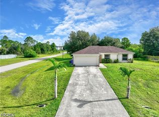 446 Windermere Dr, Lehigh Acres, FL 33972