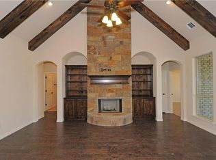 124 Spring Meadow Dr, Springtown, TX 76082