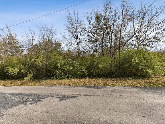 5th image of Cole St