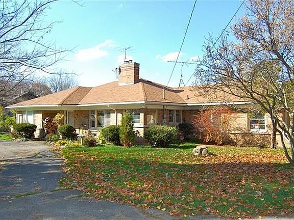 3rd image of 2999 Overridge Dr