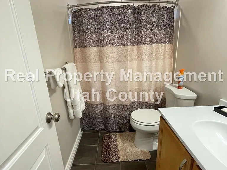 3347 E Kennekuk Ln — Photo 10