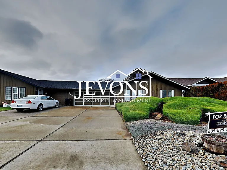 1202 S 39th Ave — Photo 34
