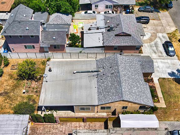 5th image of 7443 Densmore Ave