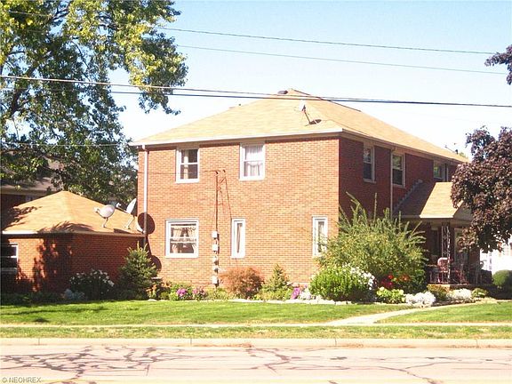 2nd image of 19760 Hilliard Blvd