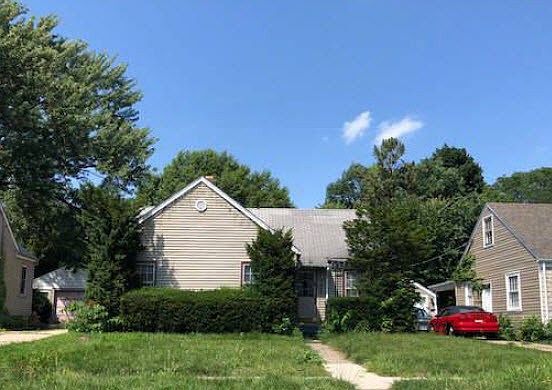 1st image of 2215 E Gate Pkwy
