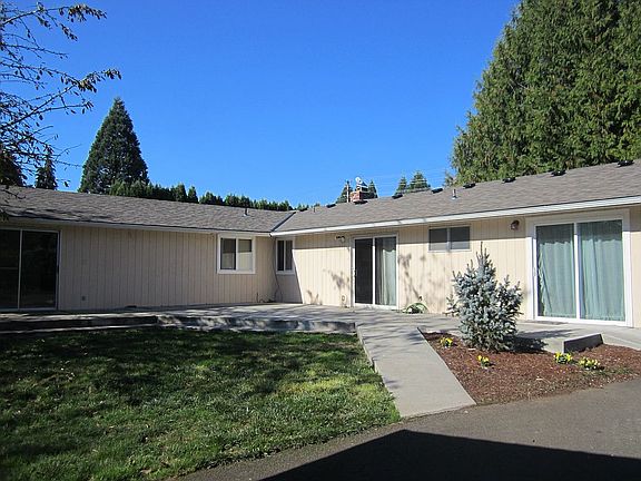 5th image of 11901 NE 119th St