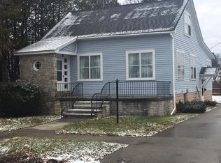 107 S Bailey St, Cheboygan, MI 49721