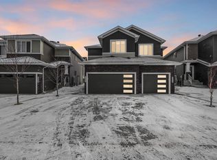 2023 164th St SW, Edmonton, AB T6W 5J9