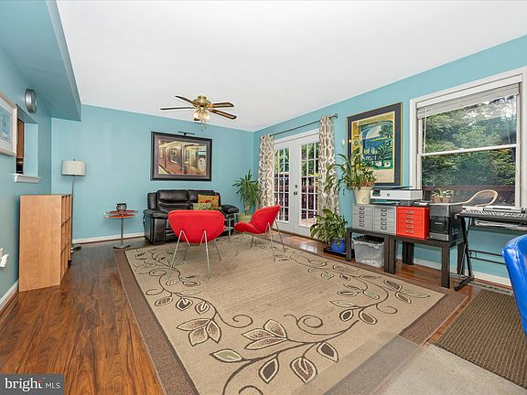 3rd image of 6633 E Beach Dr