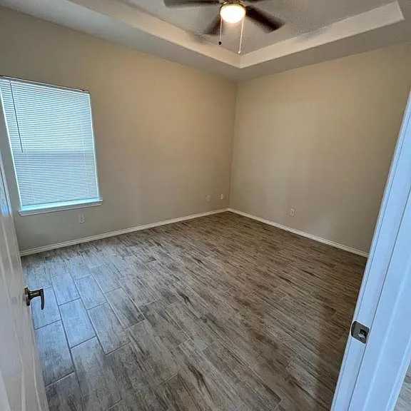 5202 N Hiawatha Dr — Photo 15