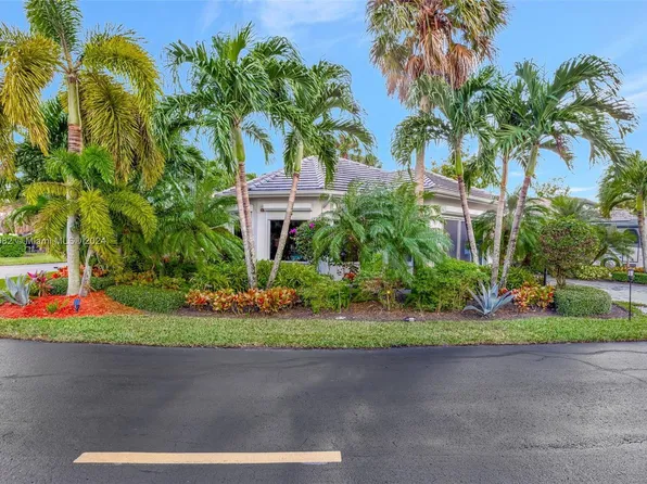 536 N Cortez Dr, Pompano Beach, FL 33068