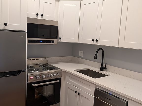 3rd image of 509 Columbus Ave APT 7
