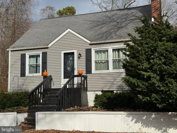 18 Dixontown Rd, Medford, NJ 08055