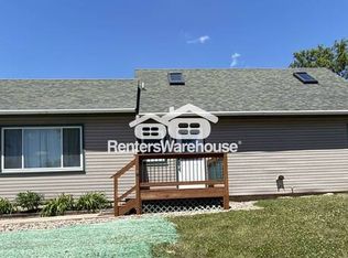 2907 Knollwood Dr SE, Rochester, MN 55904