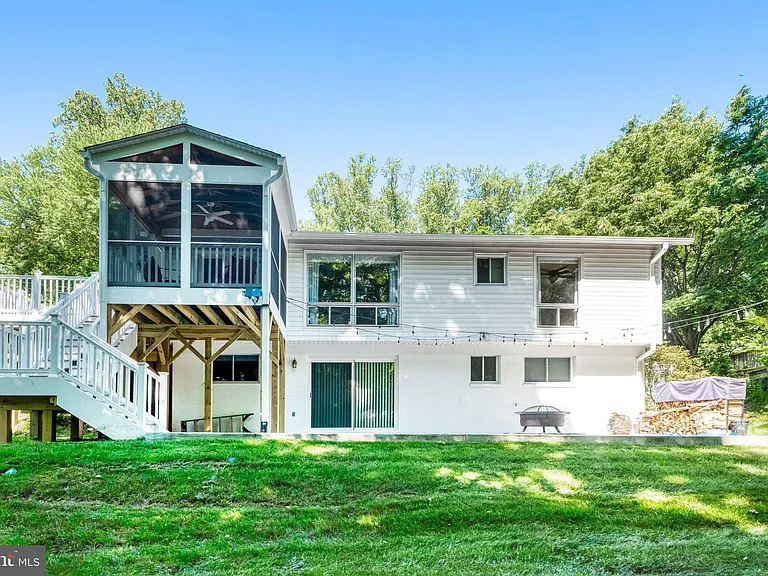 5019 Fleming Dr — Photo 46