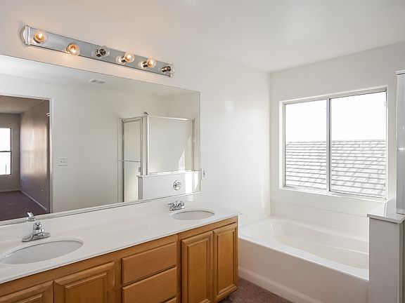5th image of 4037 Baxter Peak St