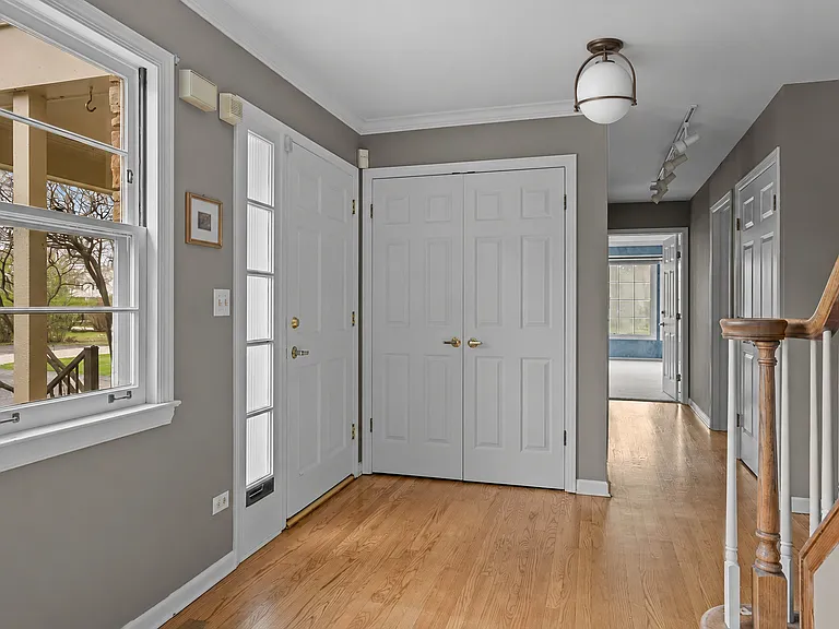 1120 Romona Rd — Photo 4