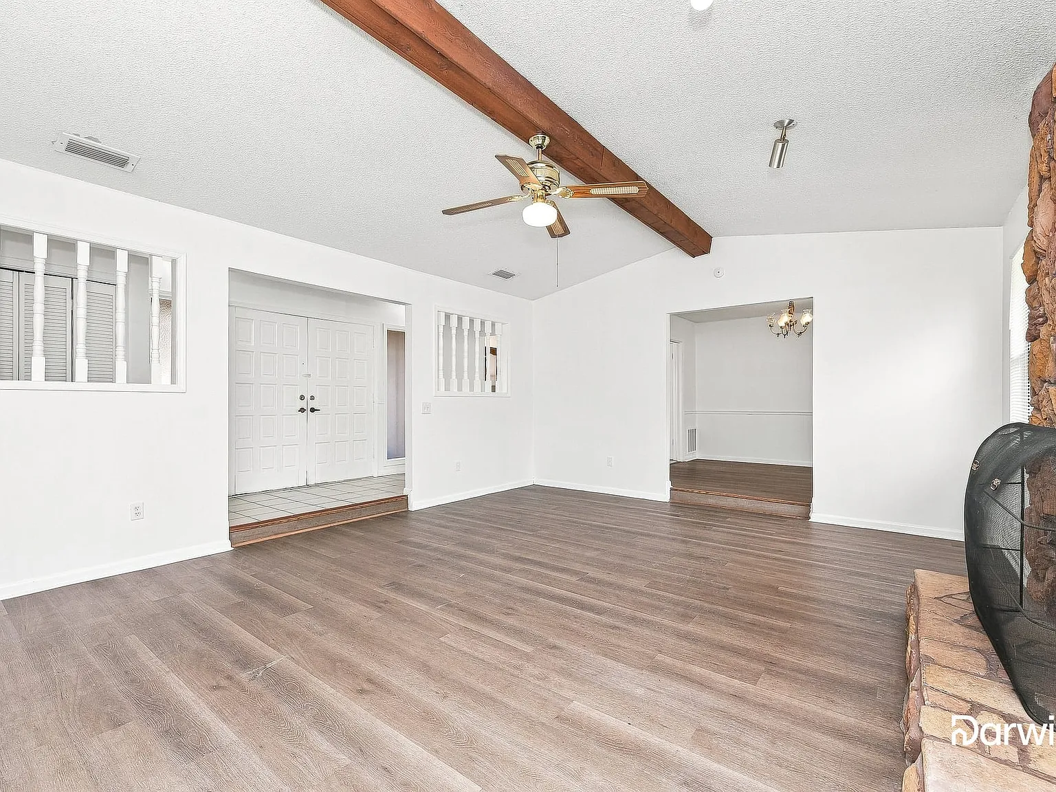 3 bed, 2.0 bath, 1926 sqft, $1,780 — Photo 4