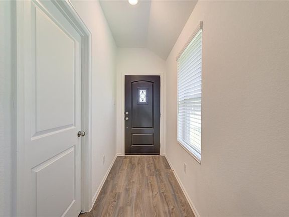 2nd image of 5907 Longhorn Run Ln