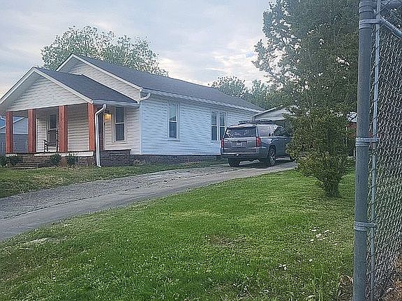 2nd image of 810 Trinity St