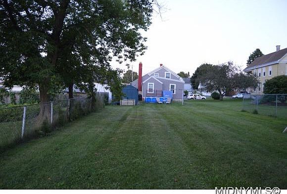 2nd image of 1104 Jefferson Ave