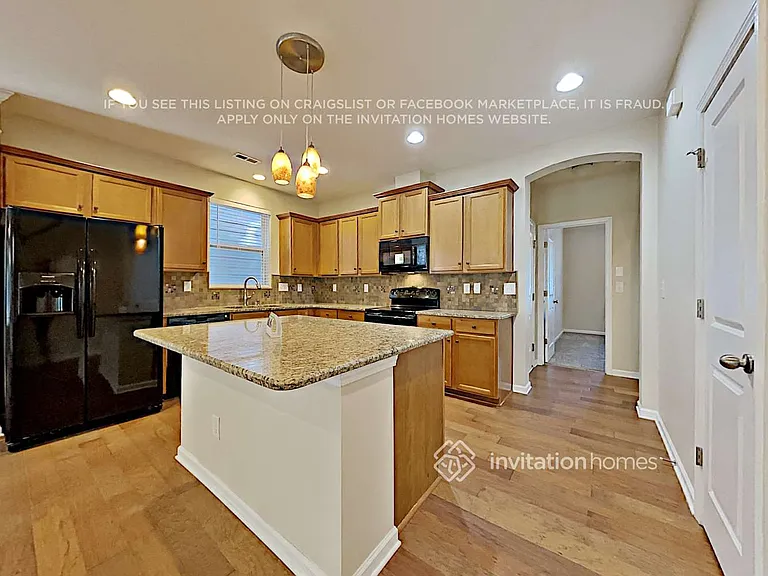 19025 Park Terrace Ln — Photo 8