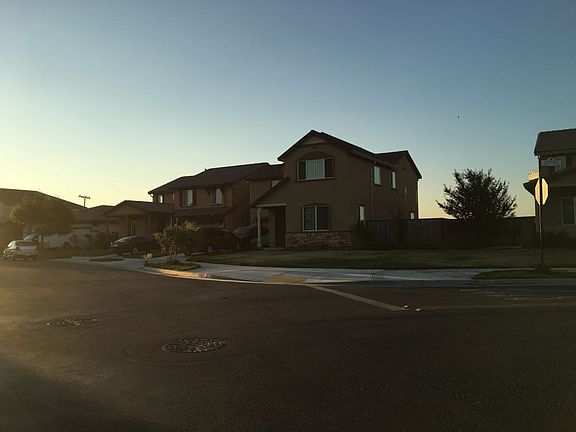 3rd image of 15800 Independence Ave
