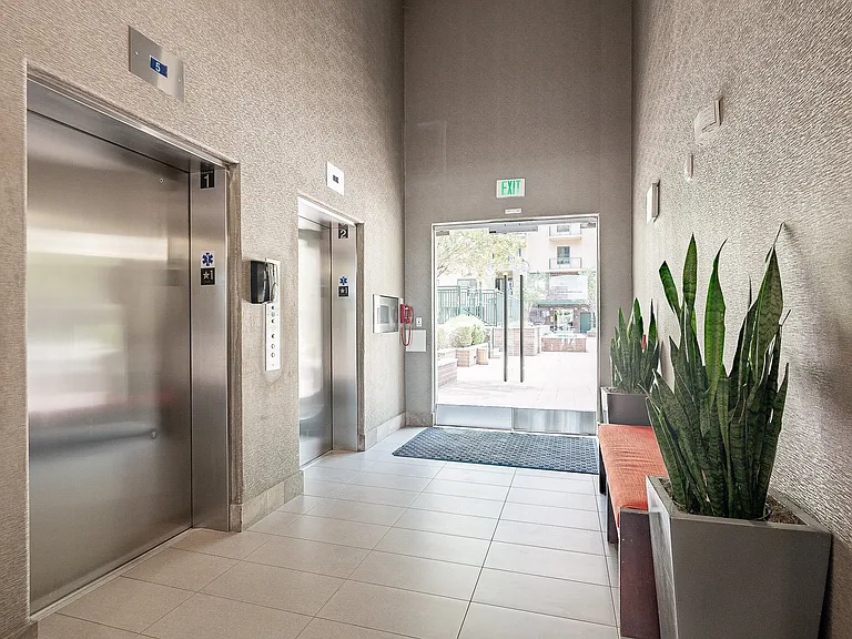 17 W Vernon Ave #11 — Photo 28