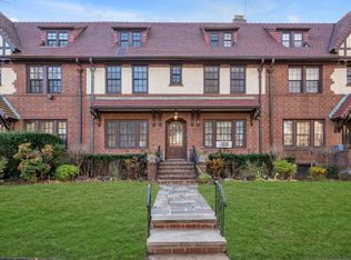 14 Beechknoll Rd FLOOR 2, Forest Hills, NY 11375