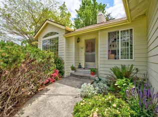 303 NW Sinclair Dr, Grants Pass, OR