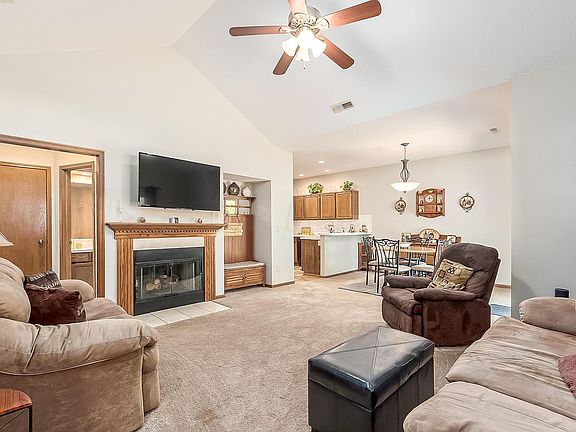 4th image of 7641 Redman Ln