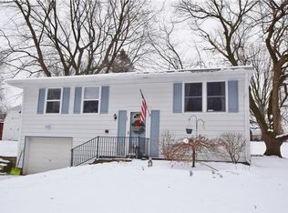 13 Tareyton Dr, Victor, NY 14564