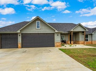 10630 NE Seaside Ln, Elgin, OK 73538