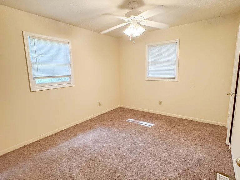 1502 Atkamire Dr — Photo 22