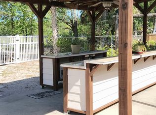 1764 12th St SW, Largo, FL 33778