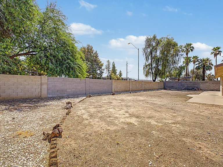 17213 N 35th Dr — Photo 30