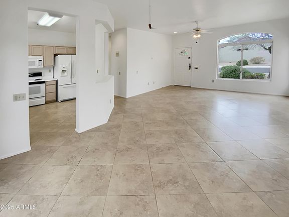 3rd image of 22027 N LAS BRIZAS Lane