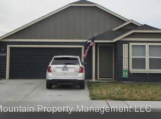 2489 NE 5th St, Redmond, OR 97756