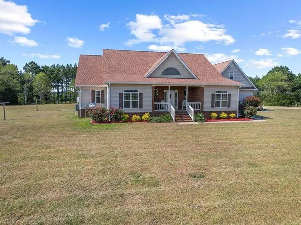 12166 County Road 99, Headland, AL 36345
