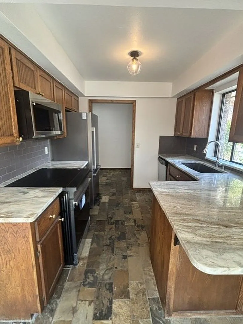 Must see house on the West side of Norman — Photo 3