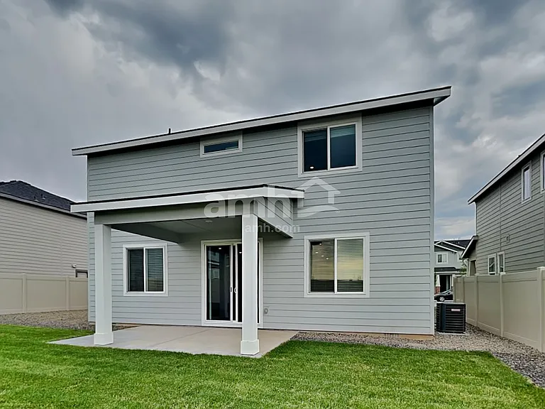 1052 S Woodsome Ave — Photo 23