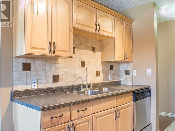 3rd image of 303 44th St #4722