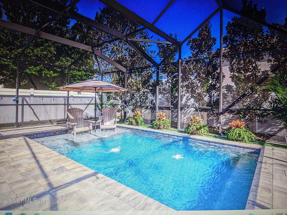 1st image of 209 Woodland Greens Dr