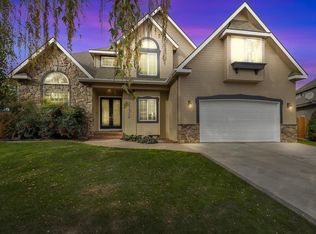 2172 Newhaven Loop, Richland, WA 99352