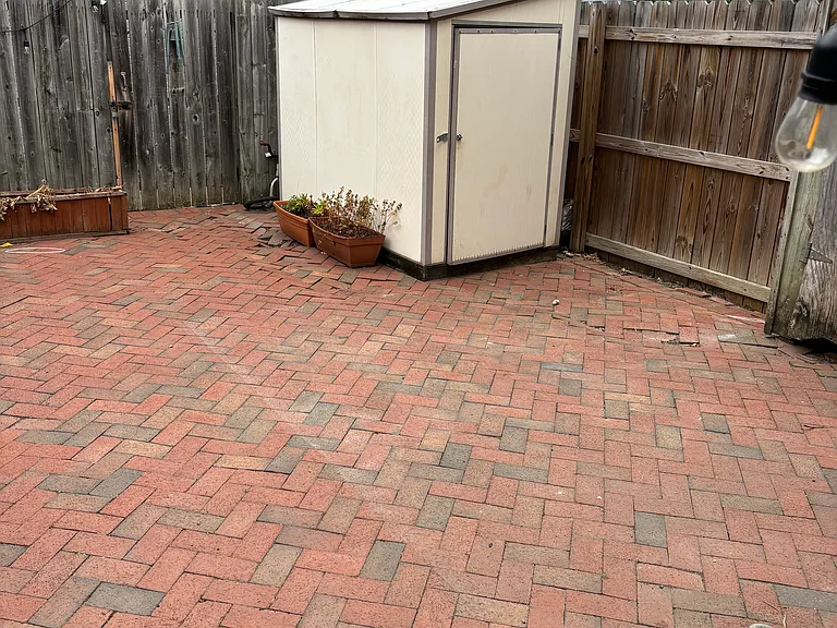 1022 G St NE — Photo 6