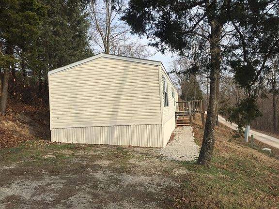 2nd image of 190 Shady Meadow Cir
