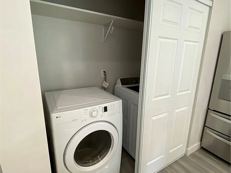 1653 W Chateau Pl #B — Photo 10