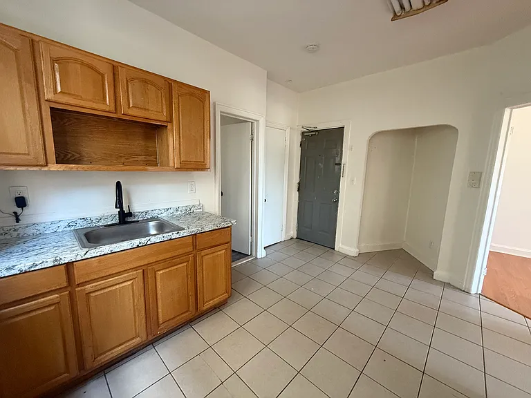 150 Harrison St #1 — Photo 10
