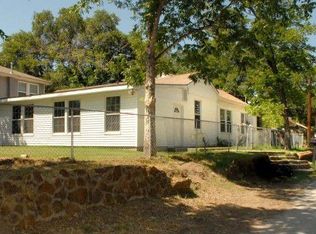 202 N Hutchins St, Bryan, TX 77803